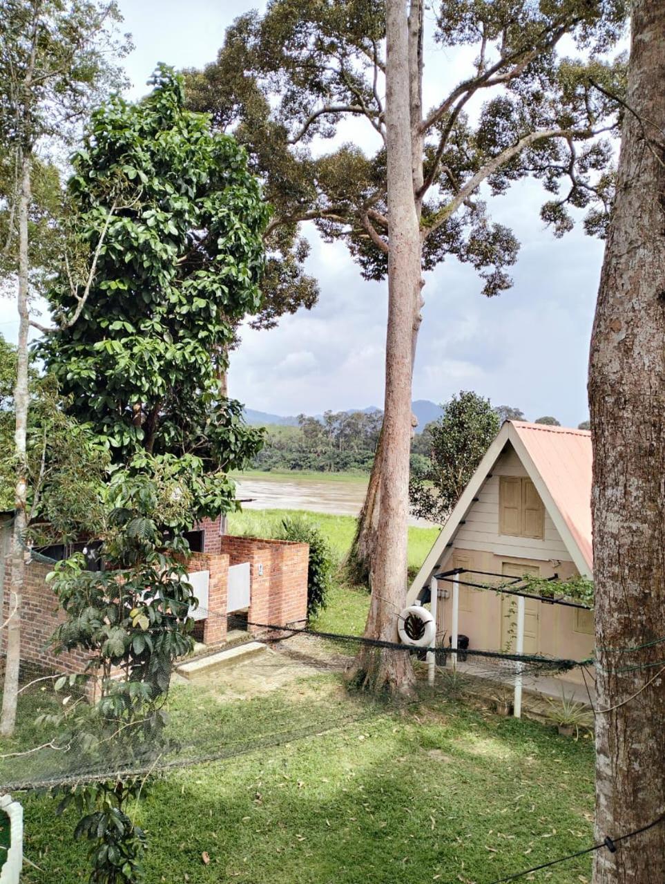 Resort D Rumah Bonda River View Kuala Kangsar Ngoại thất bức ảnh